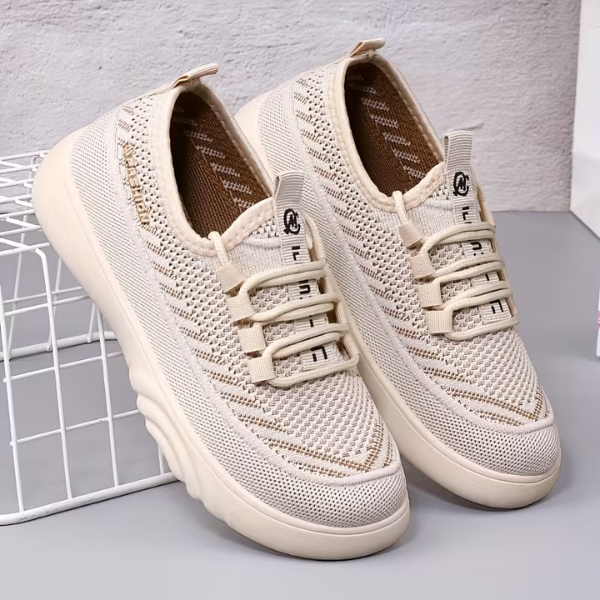 GLIMSOLE™ - PRIEDUŠNÉ DÁMSKE MOKASÍNY S TRBLIETAVÝMI DETAILMI